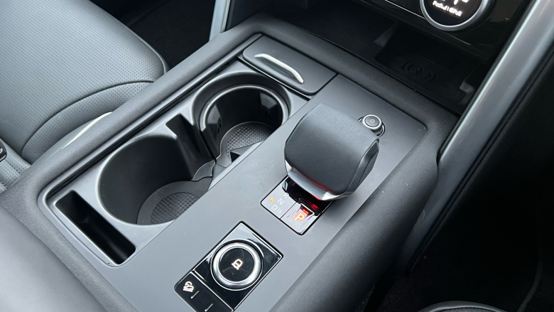 Land Rover Discovery 3.0 D300 Metropolitan Edition 5dr Auto Diesel Station Wagon